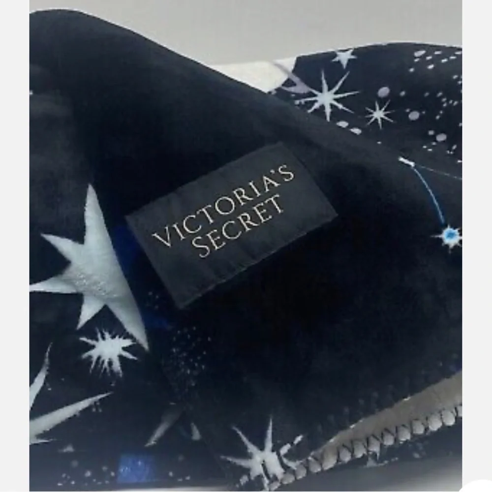*NWT* Victoria Secret Black Blue Star Sherpa Blanket